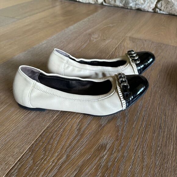 AGL Attilio Giusti Leombruni Cap Toe Ballet Slipper in Nero Beige/Coal - Picture 7 of 10